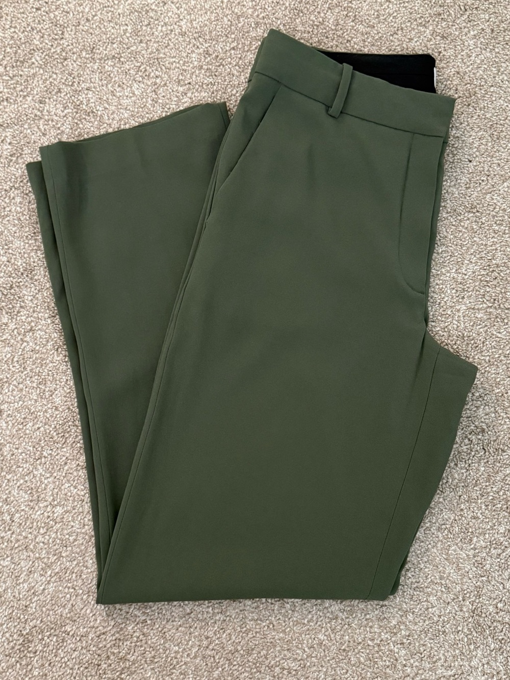 Aritzia Babaton Command Olive Green Pants | Size 8